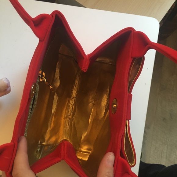 Moschino Redwall Purse - Picture 4 of 9